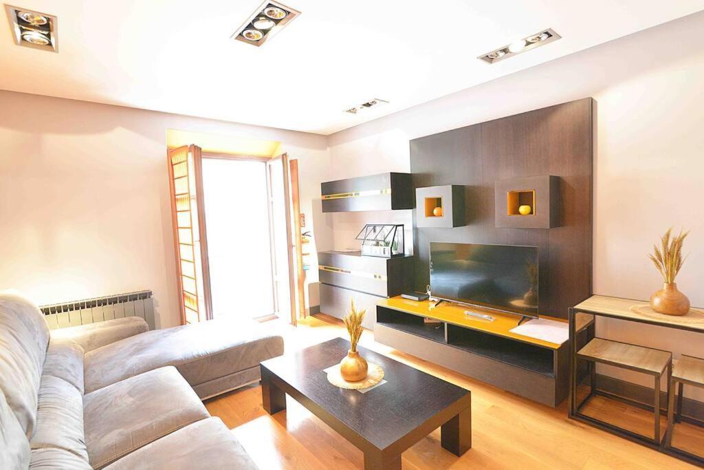 El Apartamento De San Javier By Just Room Santander Bagian luar foto